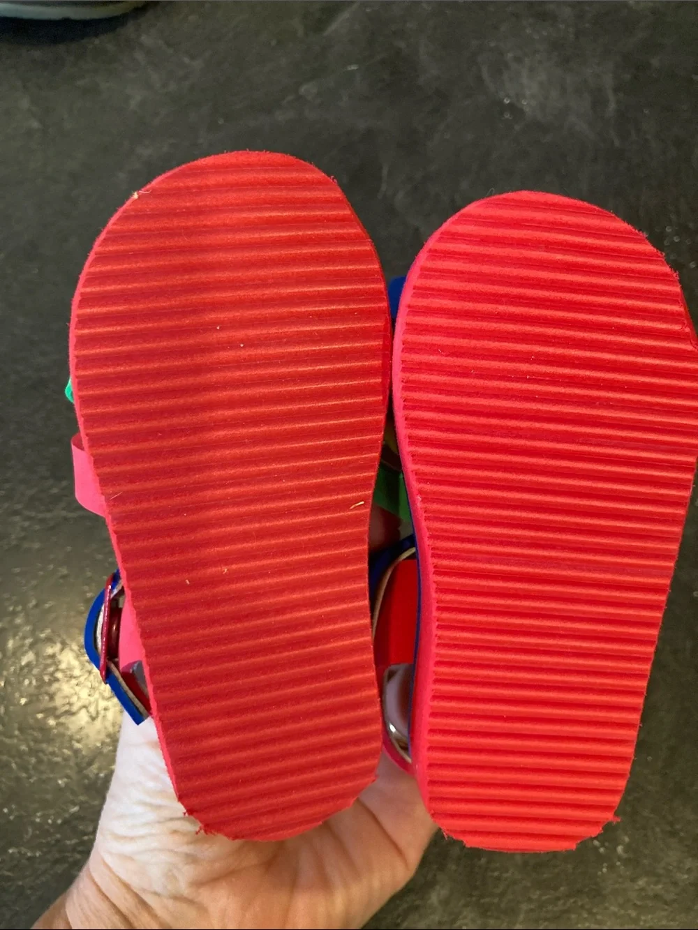 Boys Woodstock red green yellow blue rainbow sandals size 3